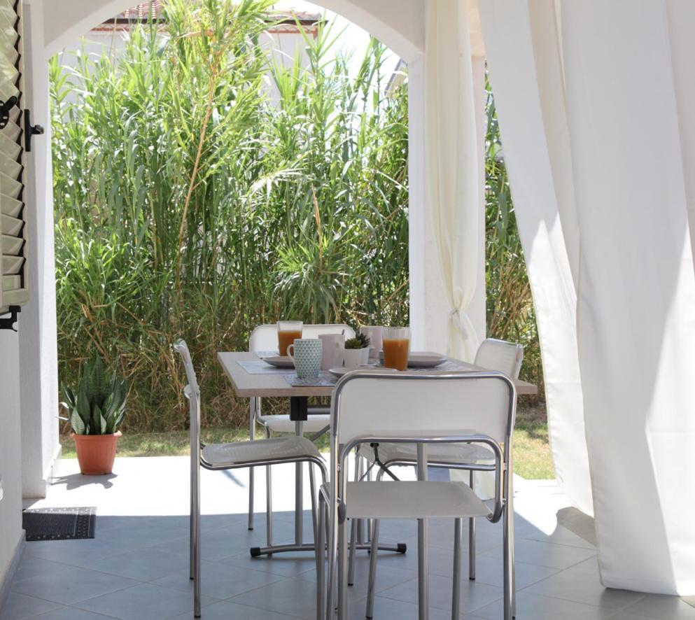 Casa Bianca Marea Apartamento Santa Maria Navarrese Exterior foto